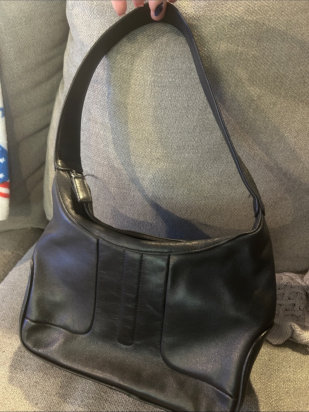 Kenneth Cole New York Black Leather Shoulder Bag